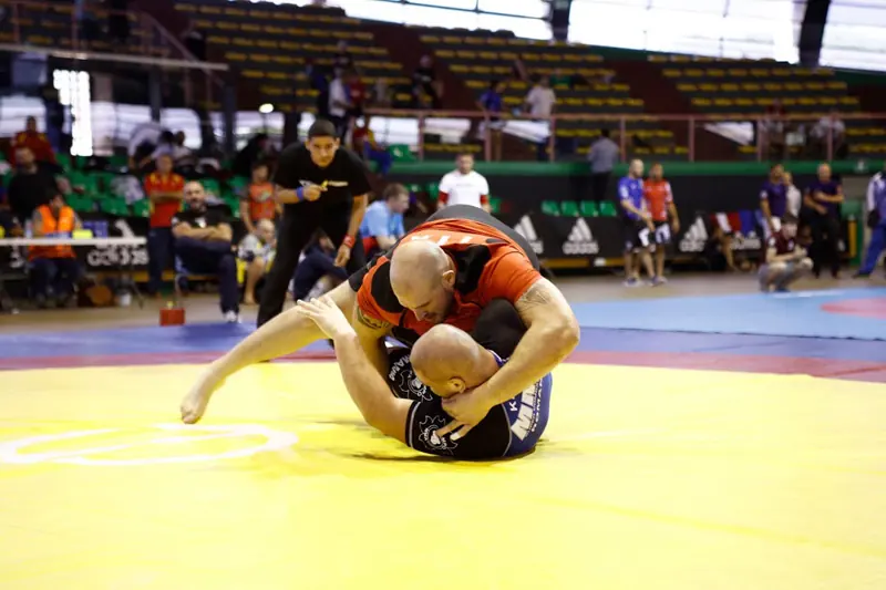 Alessandro Frezza durante un combattimento