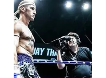 Franco Lazzaro, istruttore di muay thai e kick boxing